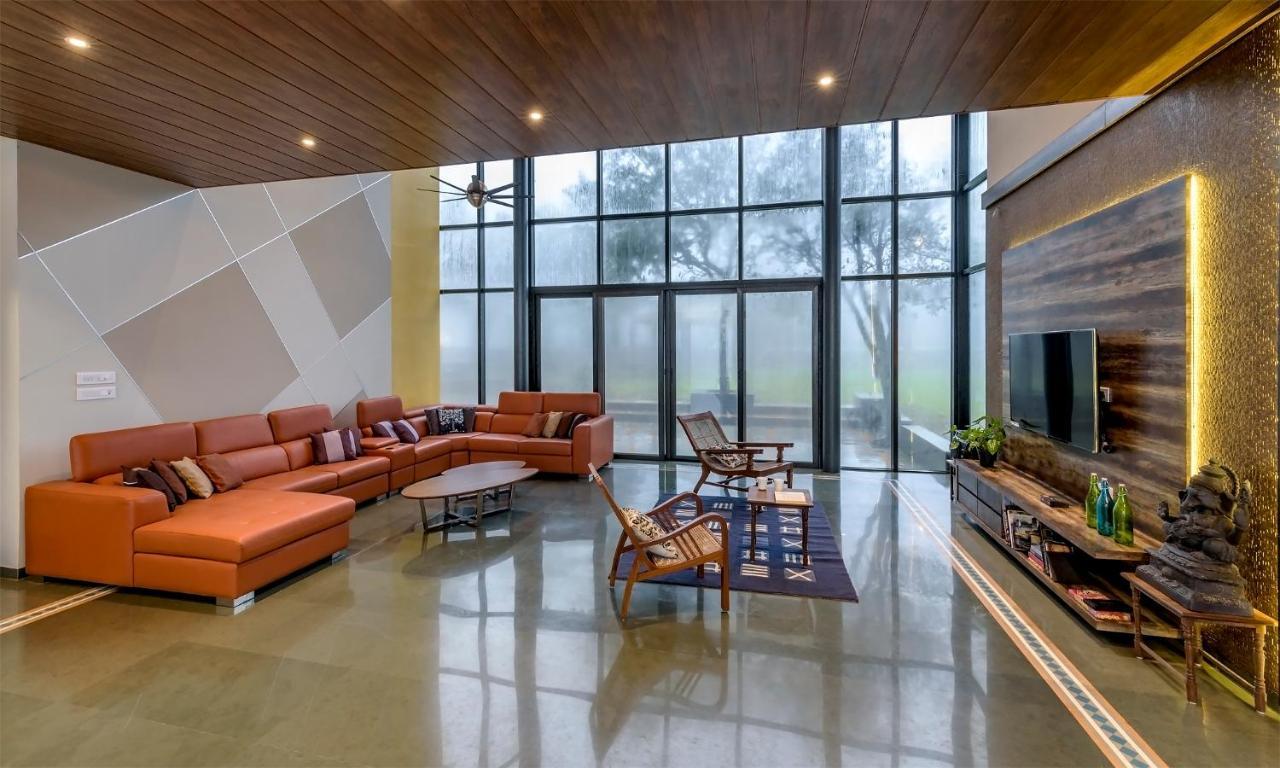 Saffronstays Falcon Hill, Lonavala - Luxury Villa With Infinity Pool Near Lion'S Point Exterior photo